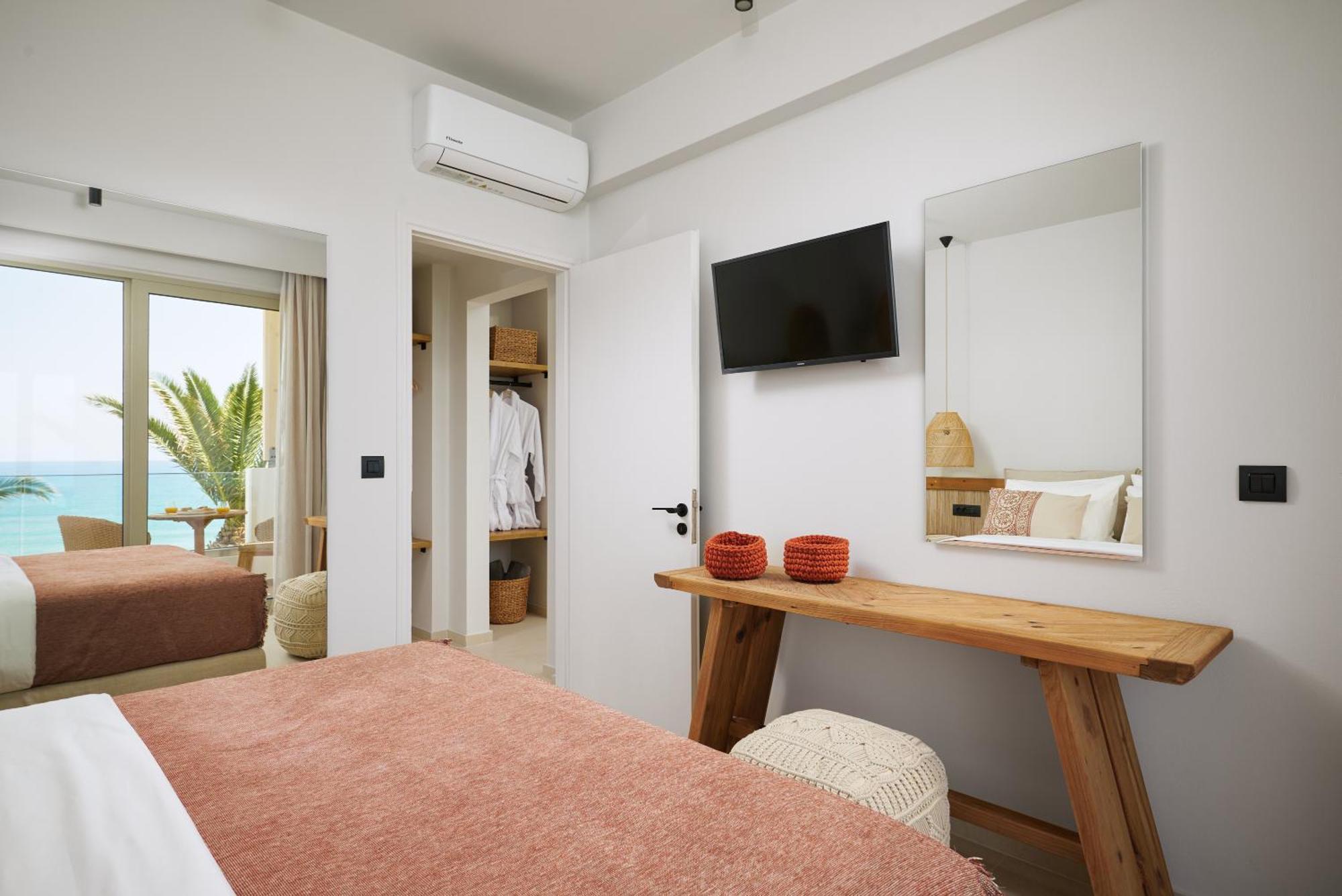 Artemis Apart otel Makrýgialos Dış mekan fotoğraf