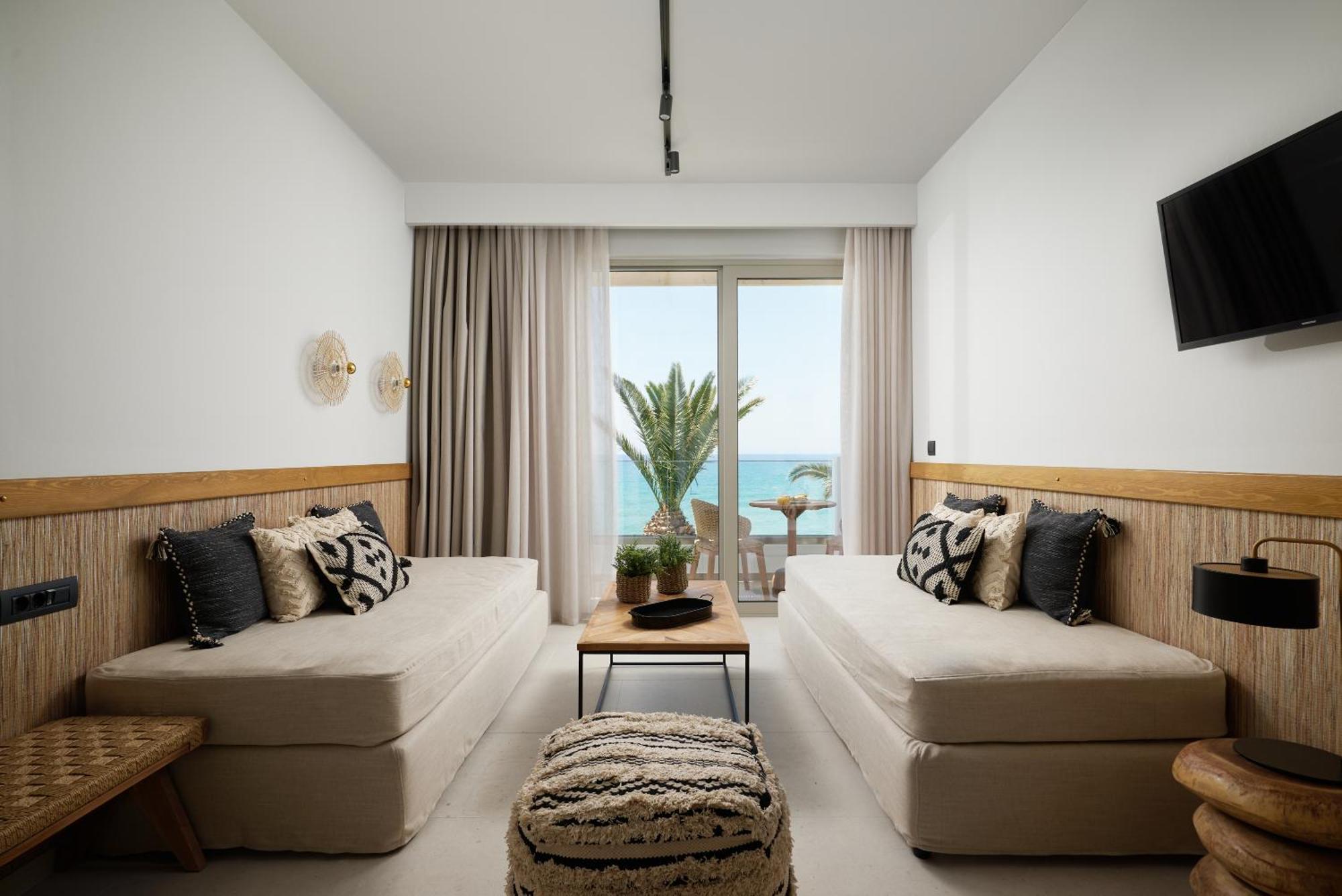 Artemis Apart otel Makrýgialos Dış mekan fotoğraf