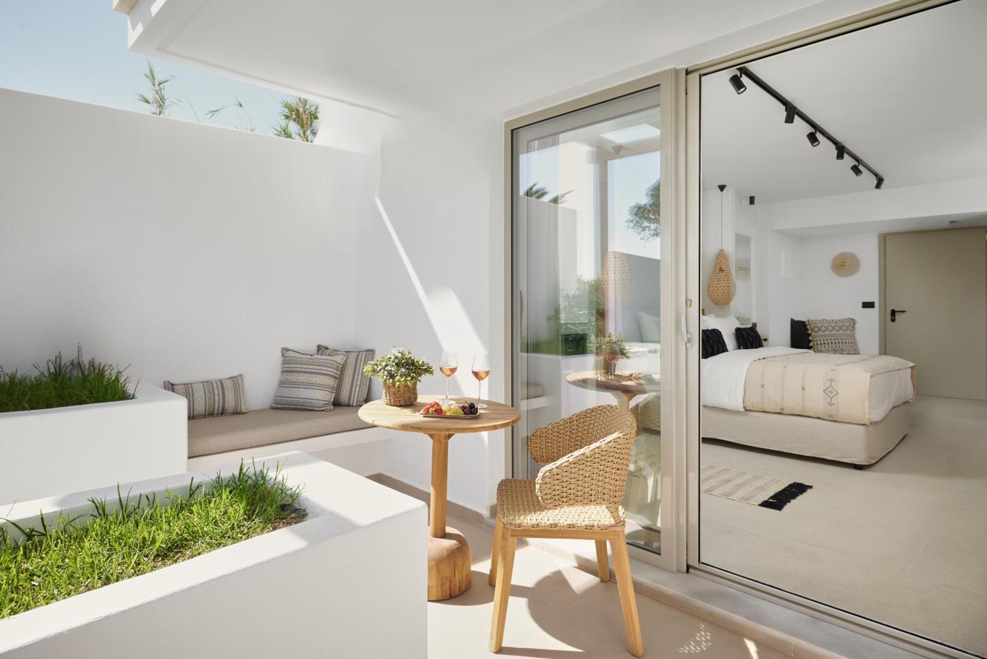 Artemis Apart otel Makrýgialos Dış mekan fotoğraf